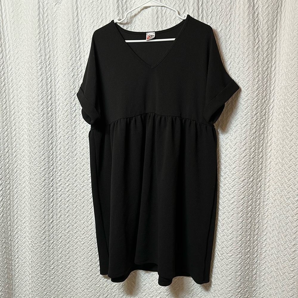 zigzagstripe black dress XL boutique